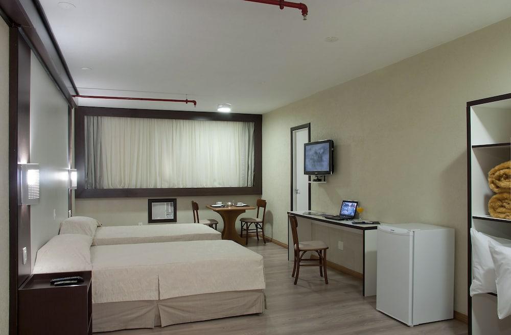 Master Express Moinhos De Vento Hotel Porto Alegre Buitenkant foto