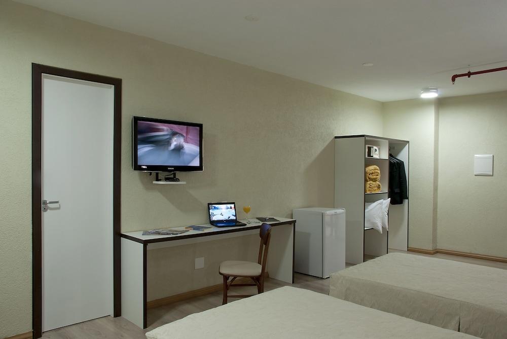 Master Express Moinhos De Vento Hotel Porto Alegre Buitenkant foto