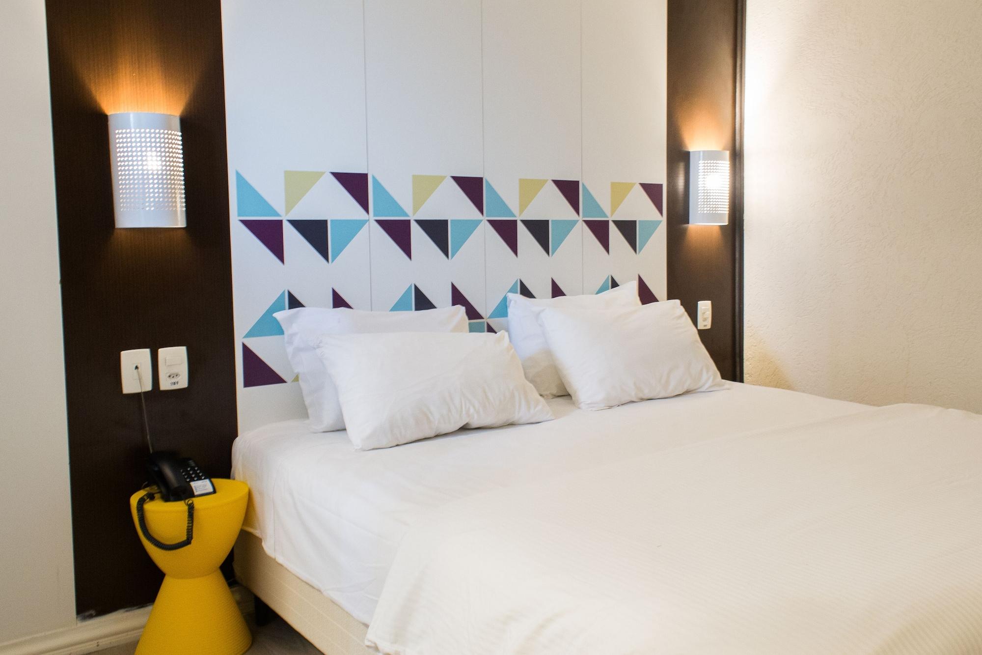 Master Express Moinhos De Vento Hotel Porto Alegre Buitenkant foto