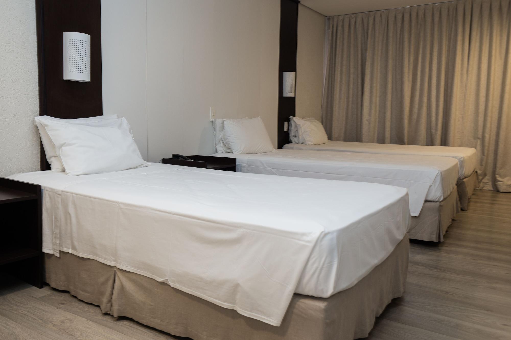 Master Express Moinhos De Vento Hotel Porto Alegre Buitenkant foto