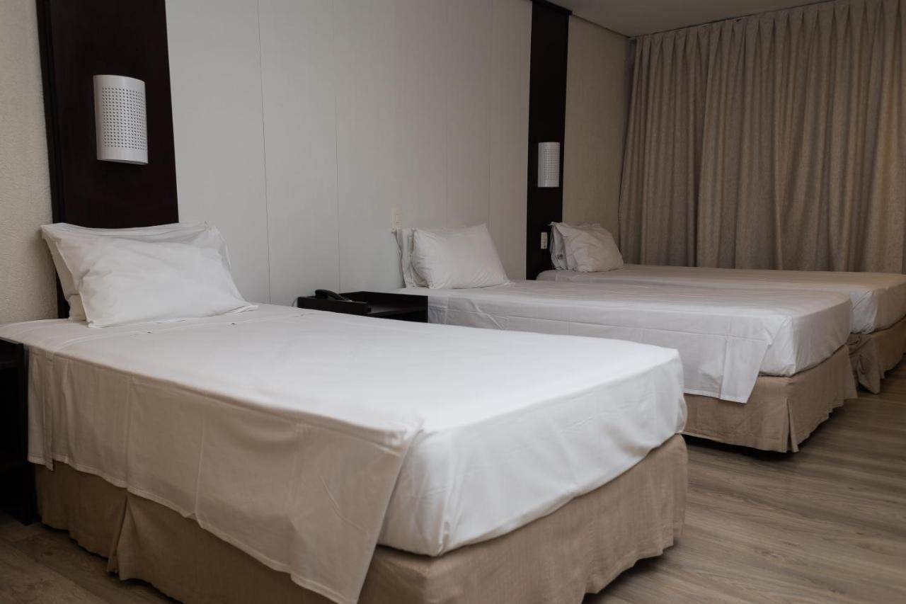 Master Express Moinhos De Vento Hotel Porto Alegre Buitenkant foto