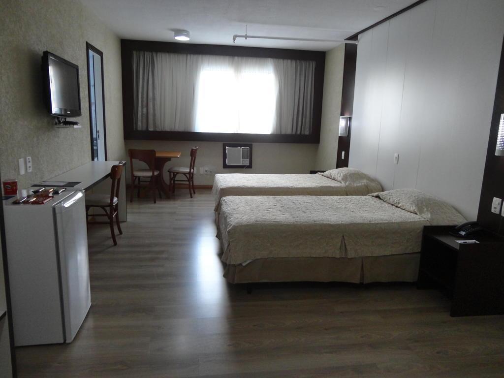 Master Express Moinhos De Vento Hotel Porto Alegre Buitenkant foto