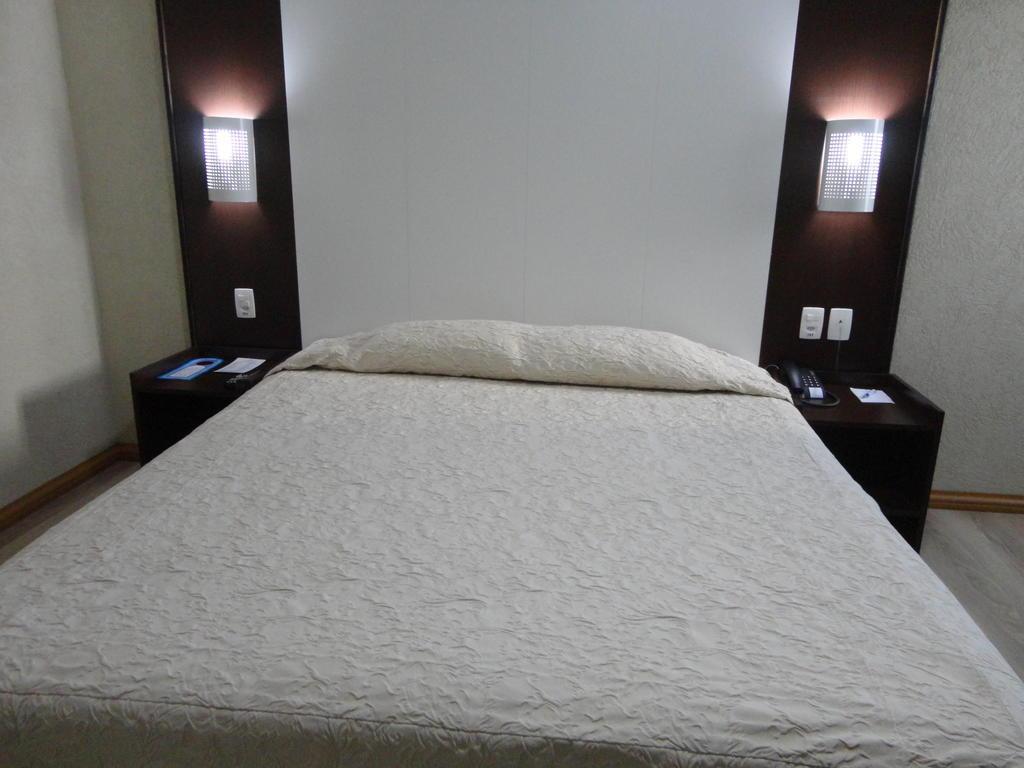 Master Express Moinhos De Vento Hotel Porto Alegre Buitenkant foto