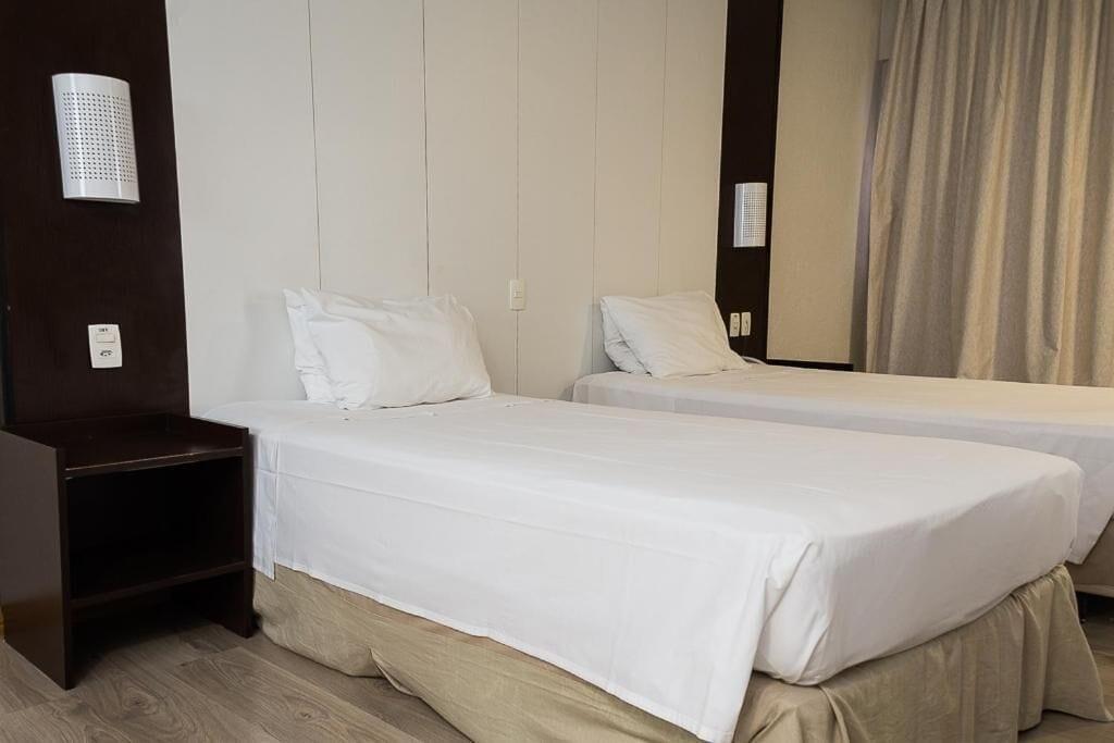 Master Express Moinhos De Vento Hotel Porto Alegre Buitenkant foto